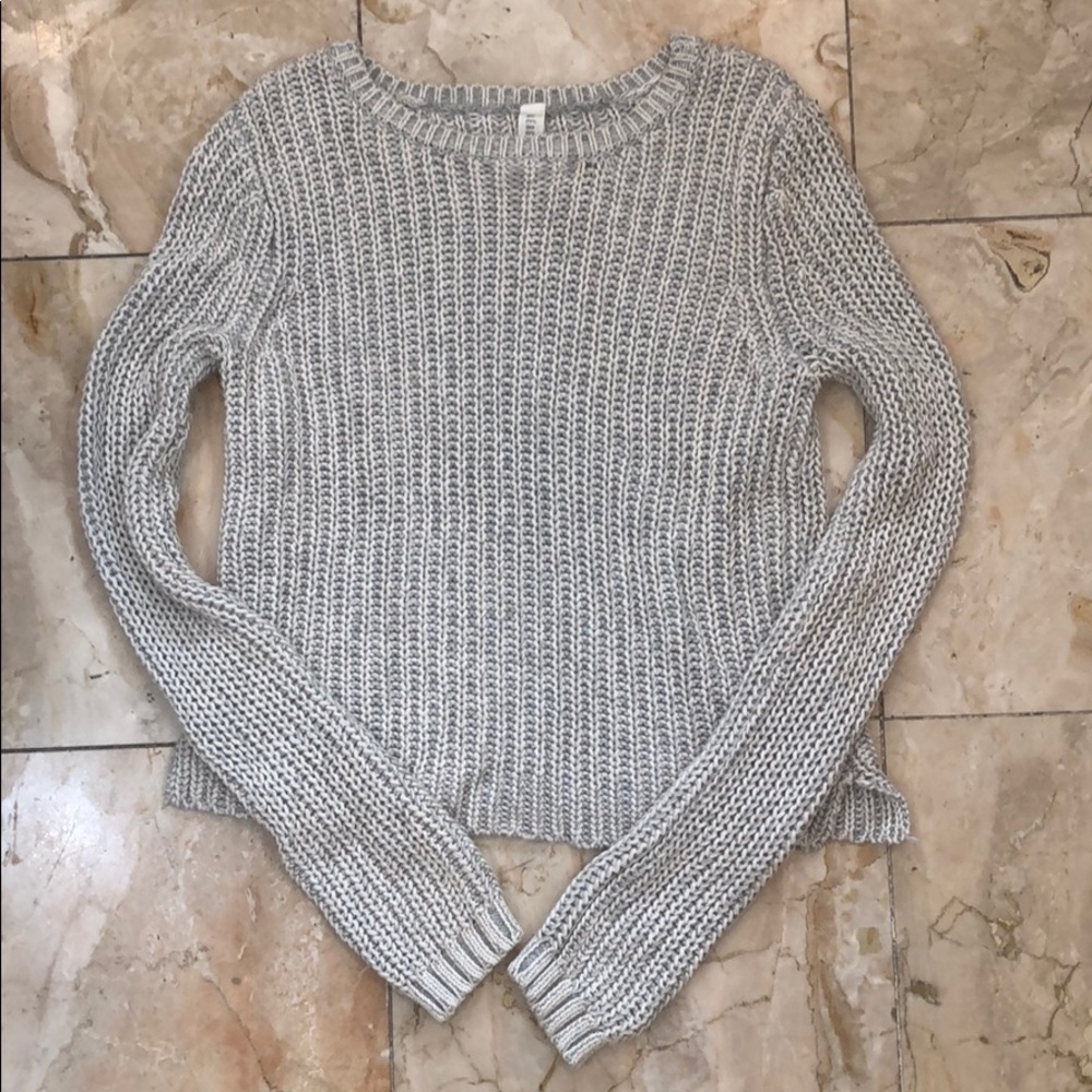 Aeropostale gray crewneck Sweater, size small.